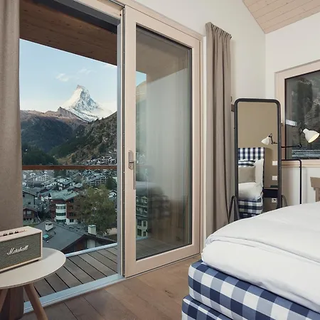 采尔马特cervo俯瞰公寓